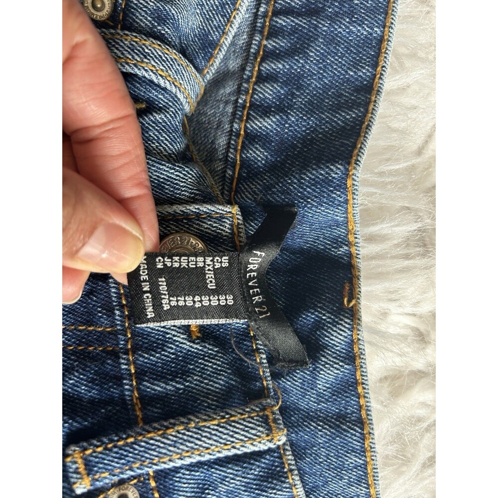 Forever 21 Blue Jean Concert Shorts Womens 30 Mid Rise Slim Fit Jorts Daisy - Picture 5 of 8
